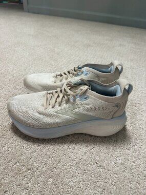 Brooks Adrenaline GTS 25 Women’s 8.5 Sand Coconut Sky Running Shoes